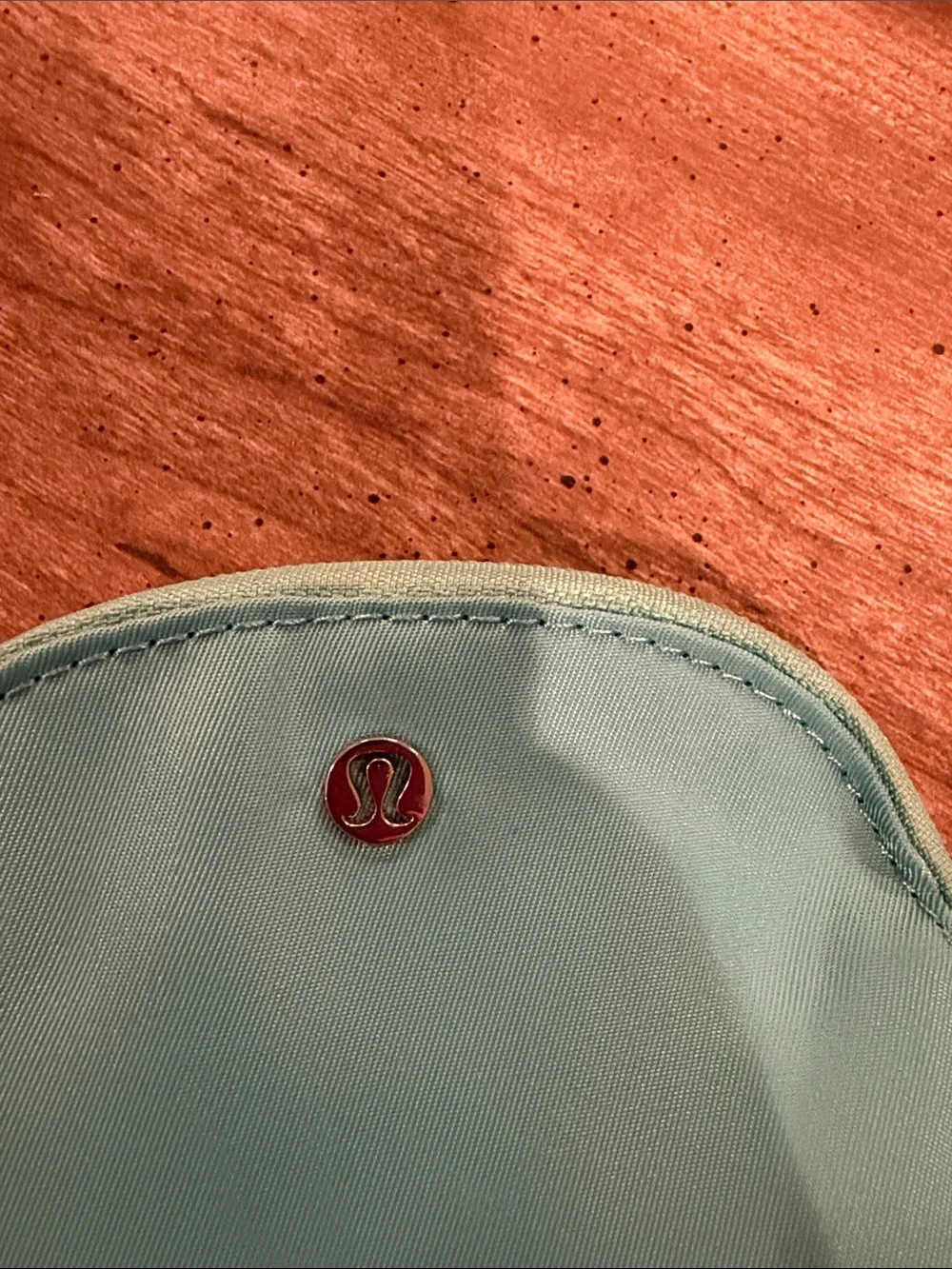Lululemon mini keychain pouch or small wallet NWOT